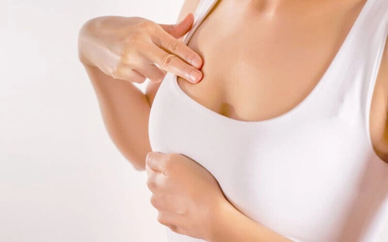 Nâng ngực sửa lại là phẫu thuật thẩm mỹ nhằm chỉnh sửa những khuyết điểm sau khi thực hiện nâng ngực lần đầu (Nguồn: Internet)