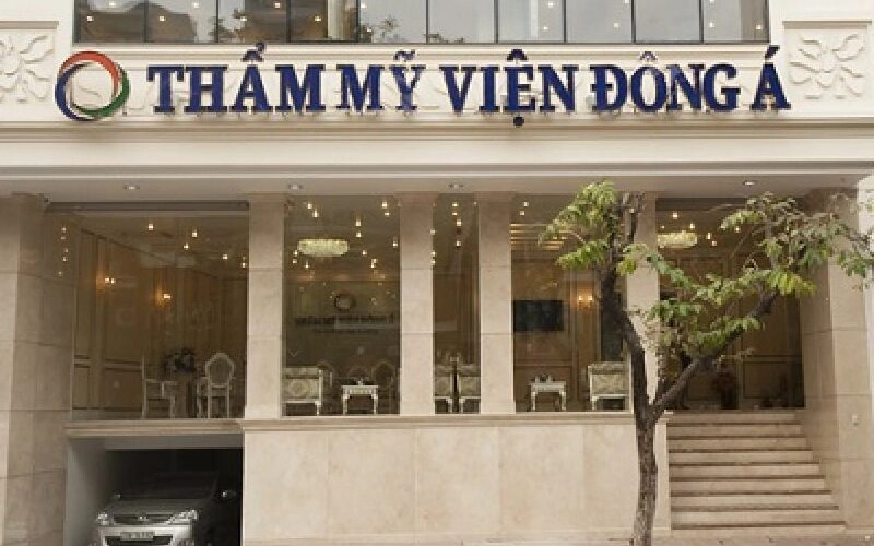 Tháo chất liệu mông Hà Nội: Bệnh viện Đông Á (Nguồn: Internet)