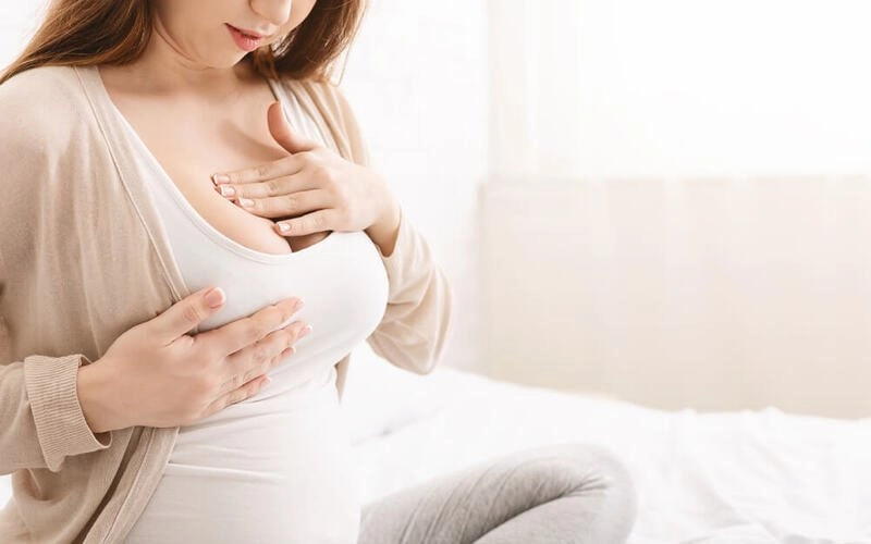 Nâng ngực bao lâu thì hết đau? 5 cách giảm đau hiệu quả